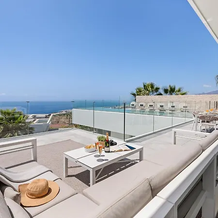 Karat Zambrano Villa