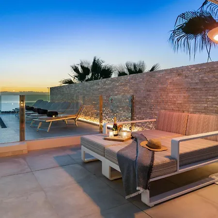 Karat Zambrano Villa